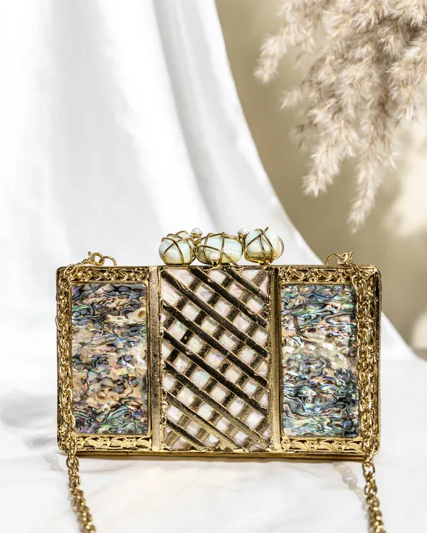 Regal_Mosaic_Shell_Clutch
